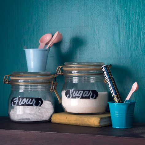 4 Cool DIY Chalkboard Kitchen Decor Hacks To Personalize Your Kitchen