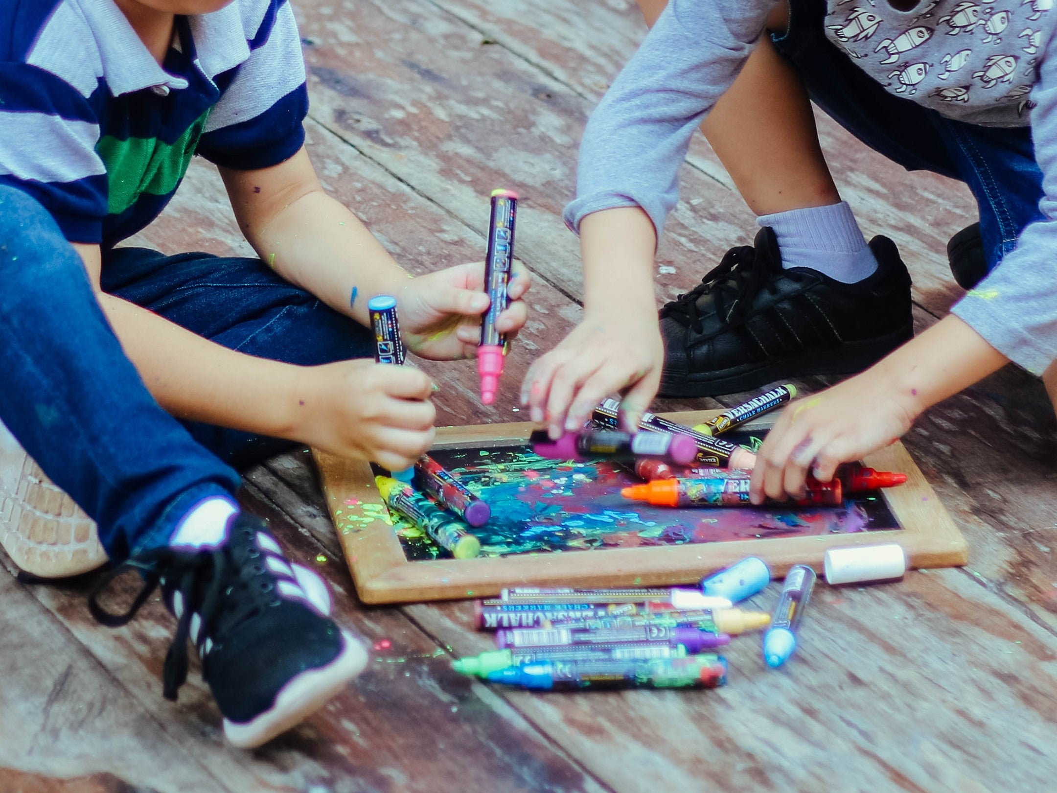 Sibling's Day Chalkboard Crafts